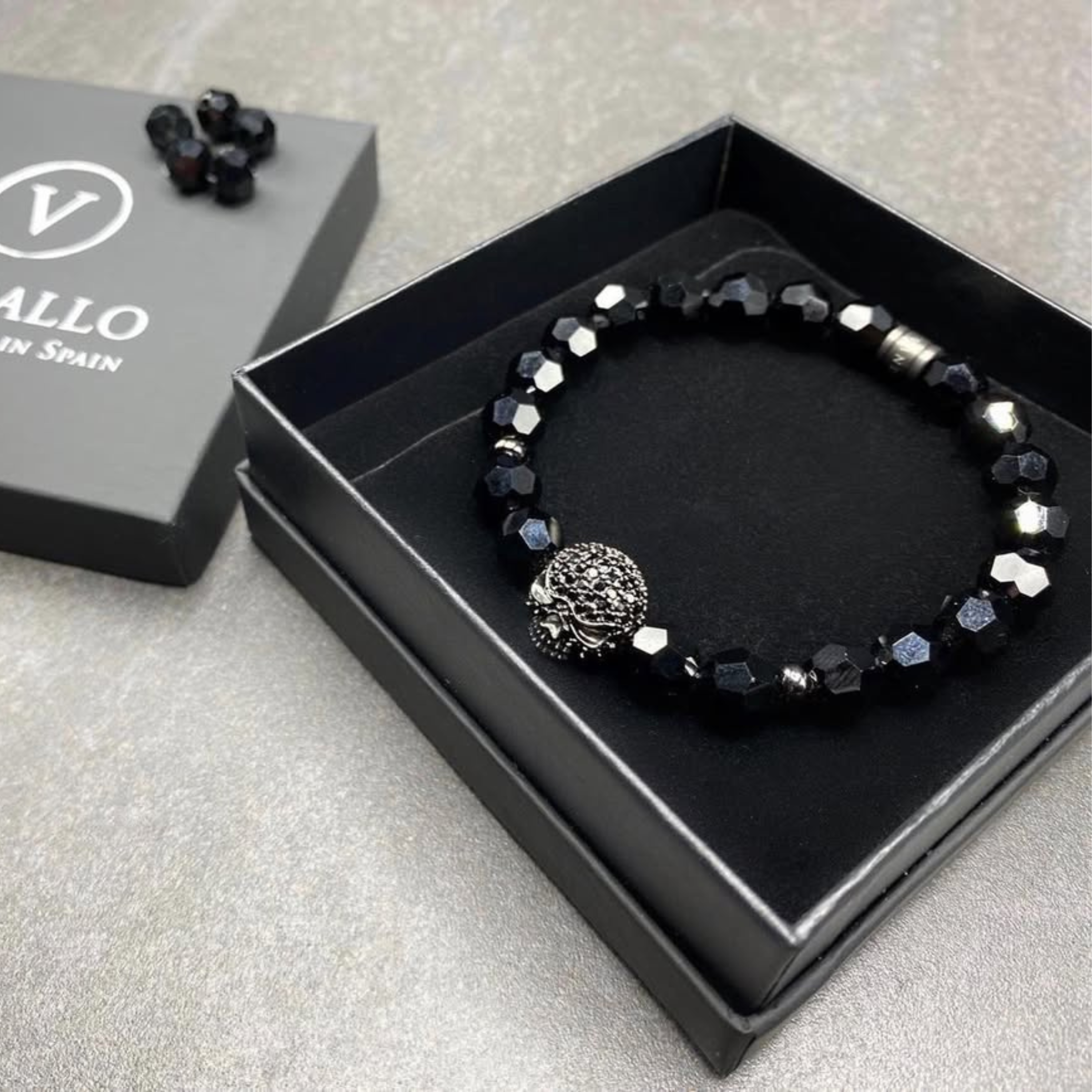 Vandal Skull Black